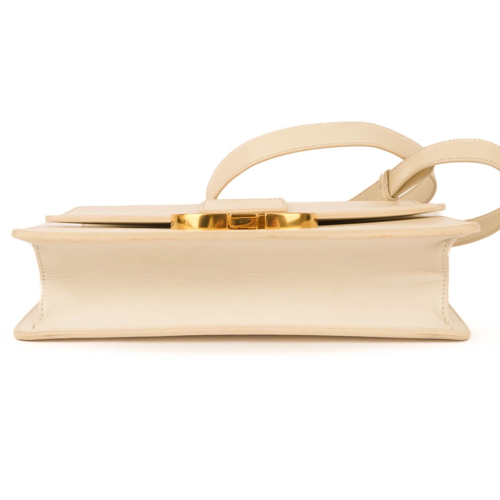 良品】Dior 30モンテーニュ ショルダーバッグ CDロゴ オフホワイト 