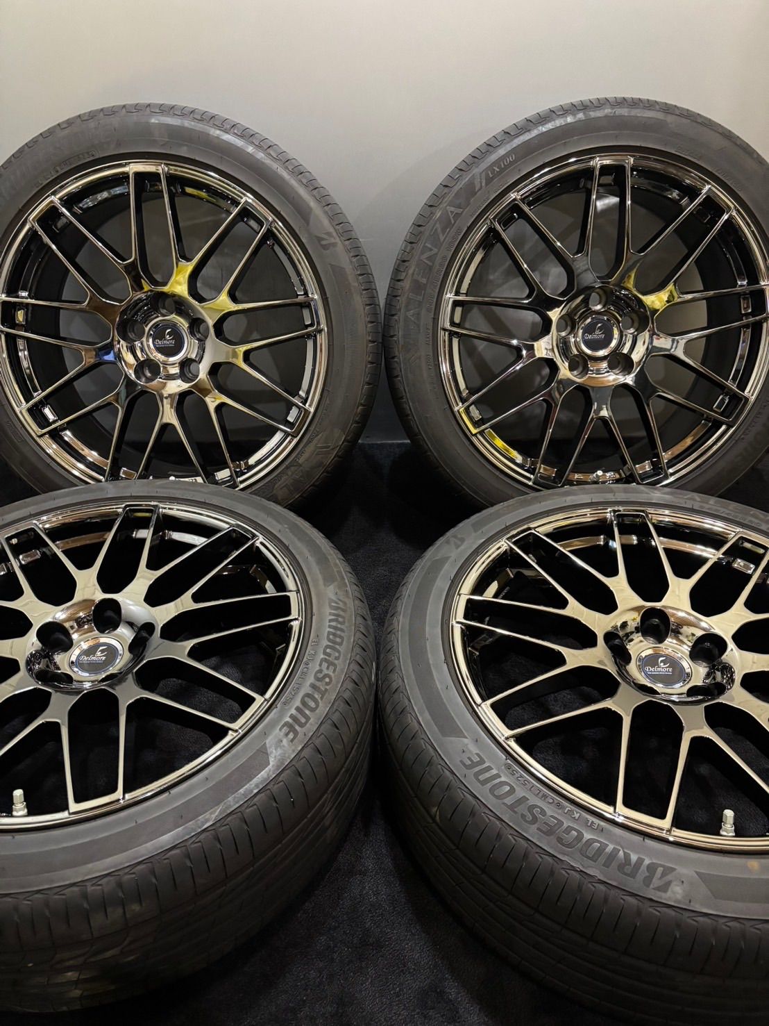 ★美品 245/45R20 BRIDGESTONE/ALENZA LX100 25年製 Weds Delmore 20インチ 8.5J +25 120 5H 夏タイヤ 4本 40 アルファード LS (1-M150)