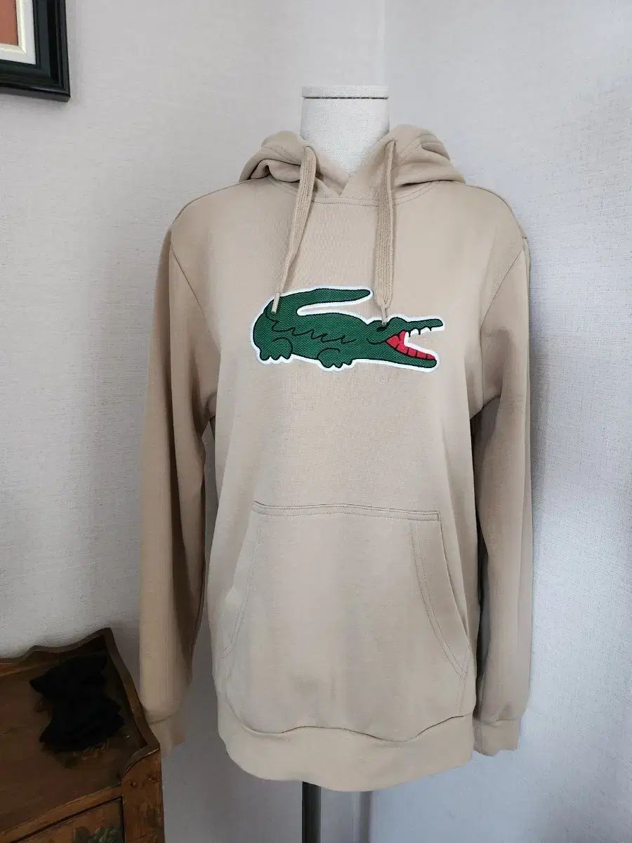55반) ラコステ BIGクロック ベージュ フードTシャツ S