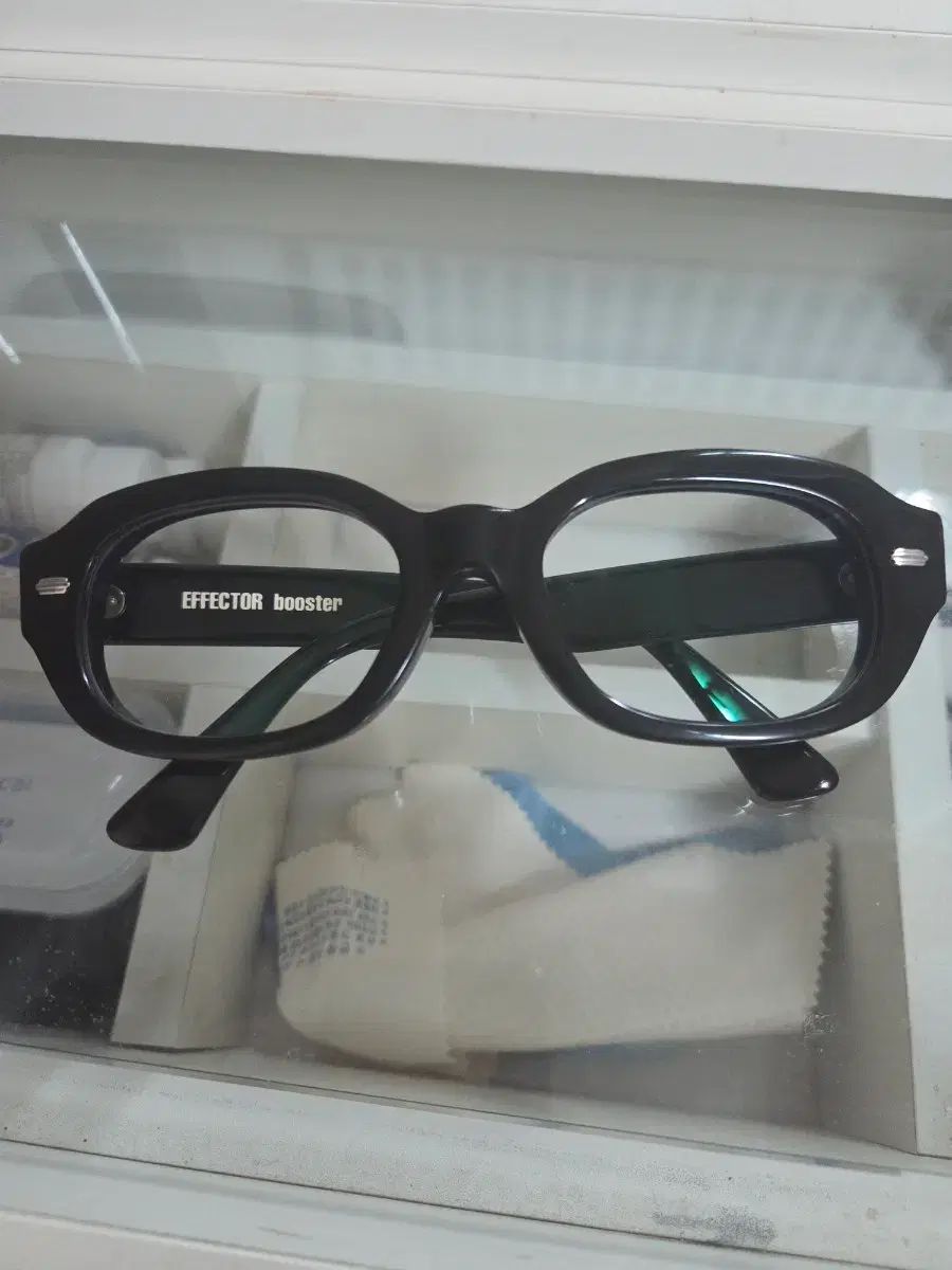 EFFECTOR BOOSTER ブラック メガネ（GIRIBOY メガネ）