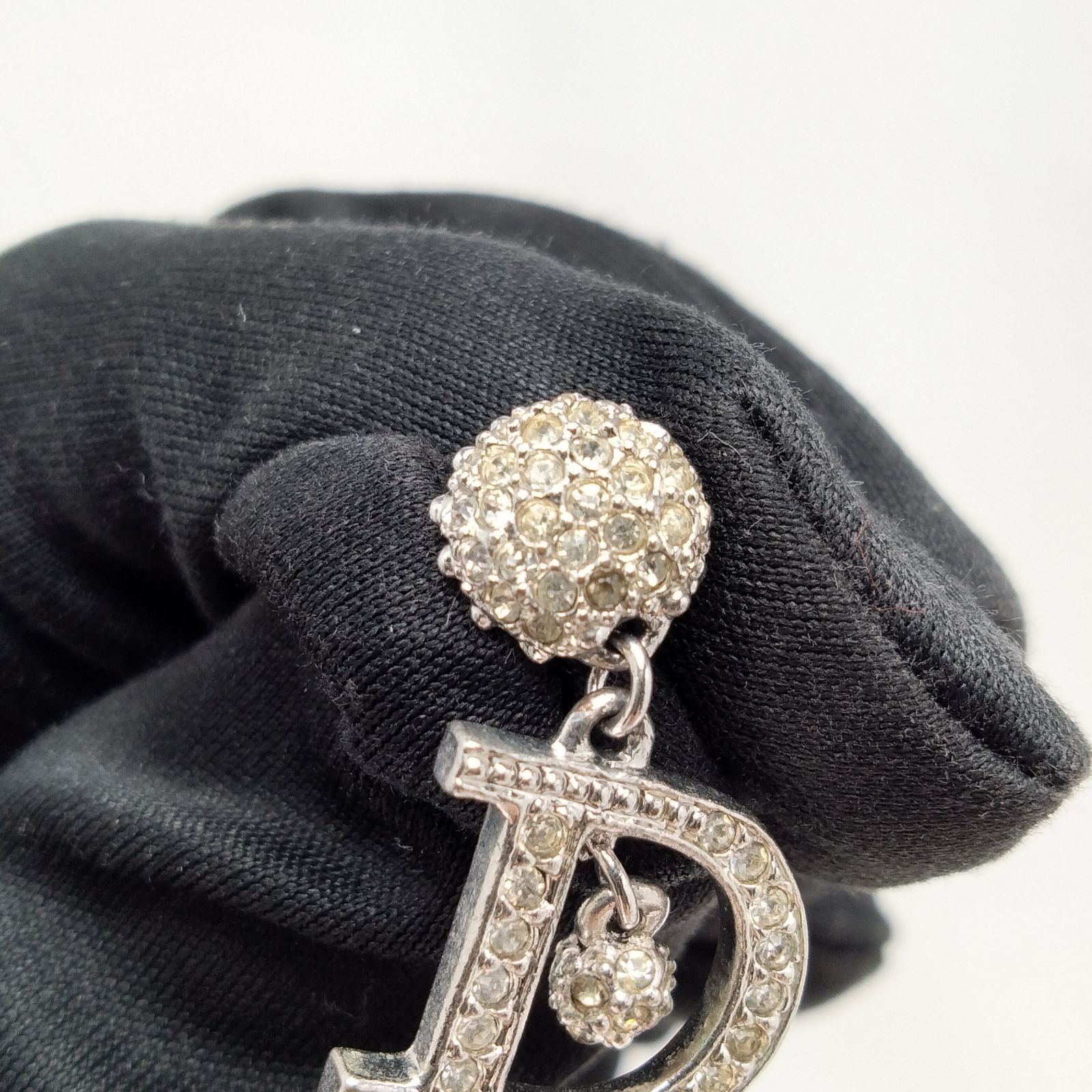 【新品】Dior ダブルDロゴ ピアス(両耳用) ✨️Christian Dior✨️ クリスチャンディオール Dロゴ ピアス(両耳用