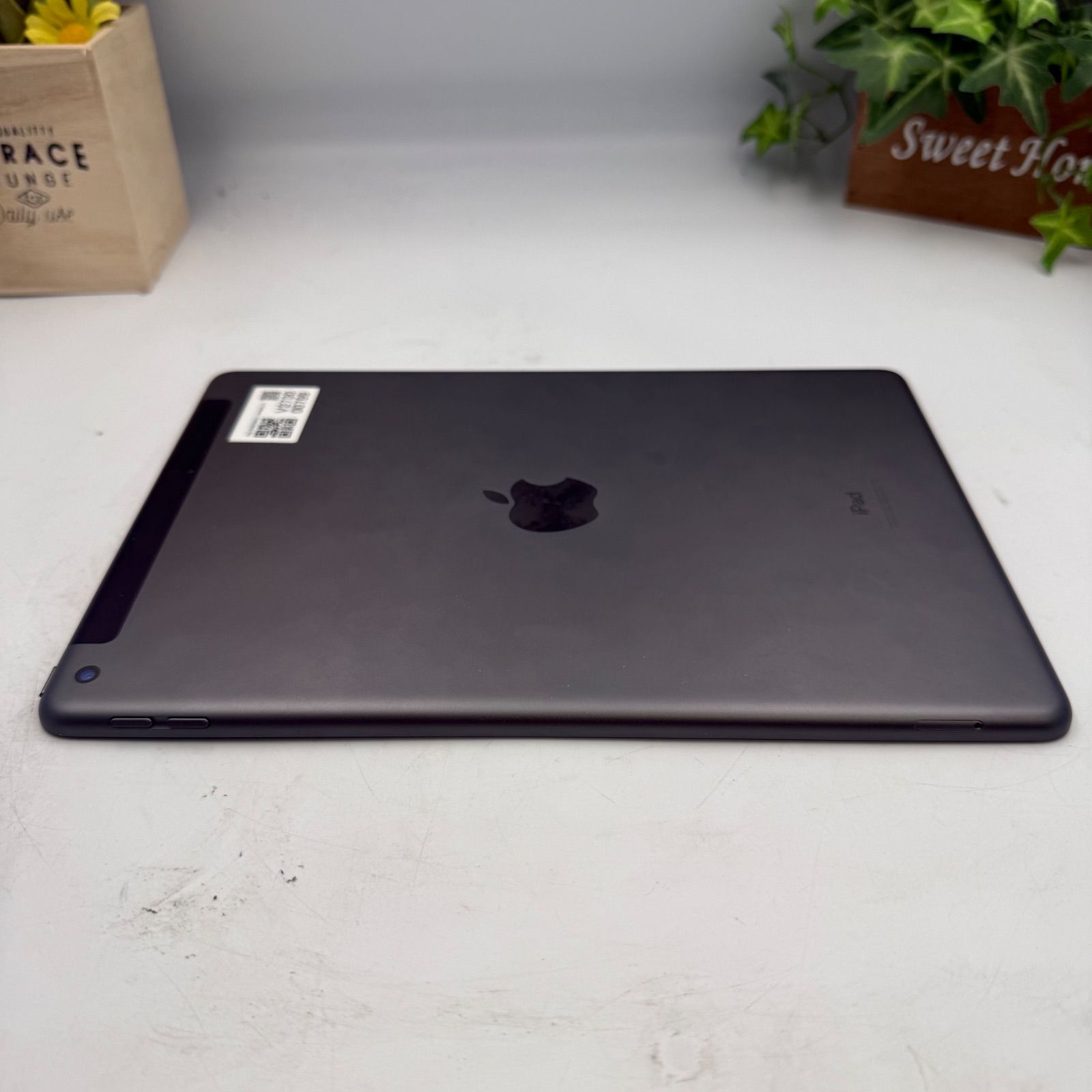 Apple iPad 第8世代 Wi-Fi+cellularモデル32Gジャンク アップルiPad8世代 Wi-Fi 32GB シルバー品