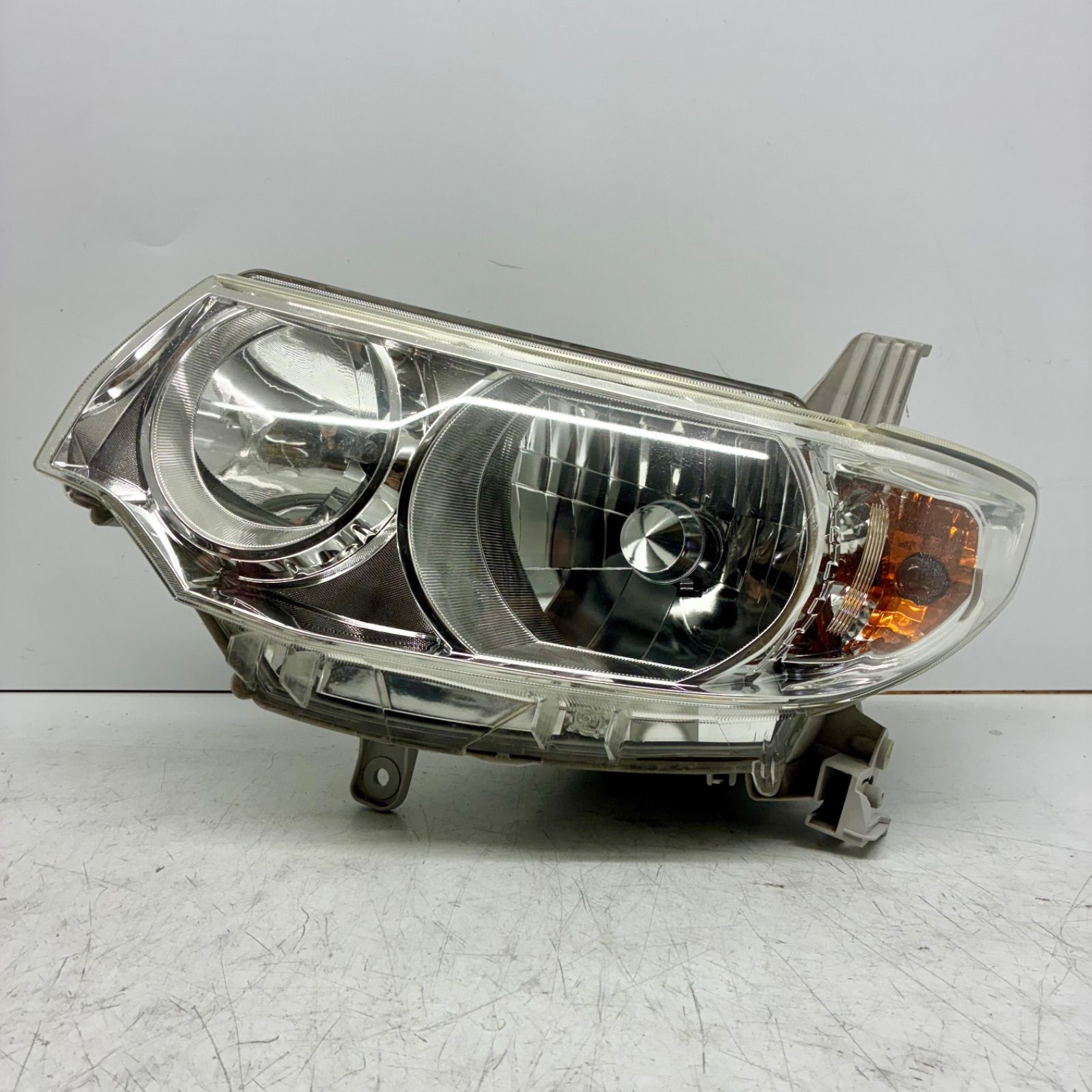 良品【コーティング済】L375S L385S タント カスタム ヘッドライト