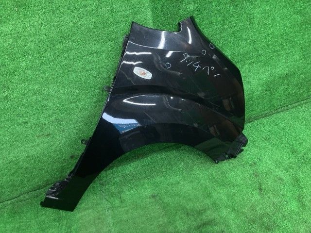 ムーヴ LA160S 右フロントフェンダー L SA3 4WD 53811-B2870 R67 ムーヴ LA160S 右フロントフェンダー L 4WD 53811-B2870 X07 - メルカリ