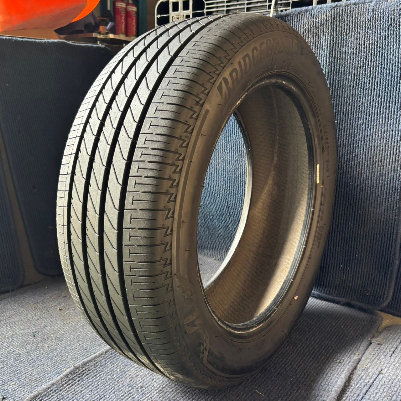 ☆送料無料☆【2025年製造】【溝8.5分山】BRIDGESTONE TURANZA T005A 1本 215/55R17 ASP3581