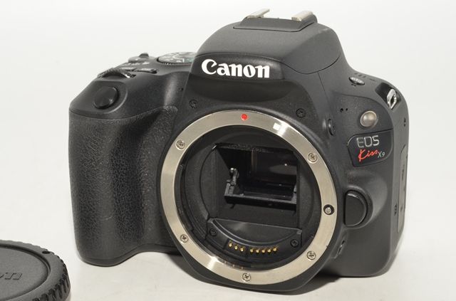 260384★ほぼ新品★Canon デジタル一眼レフカメラ EOS Kiss X9 ブラック ボディ EOSKISSX9BK