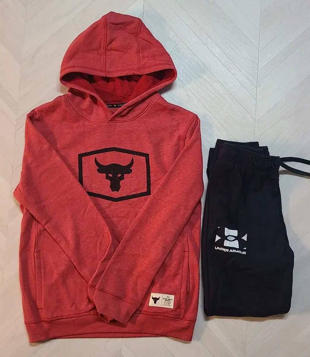 UNDER ARMOUR アンダーアーマー フーディー Tシャツ トレーナー ズボン セット 150-160