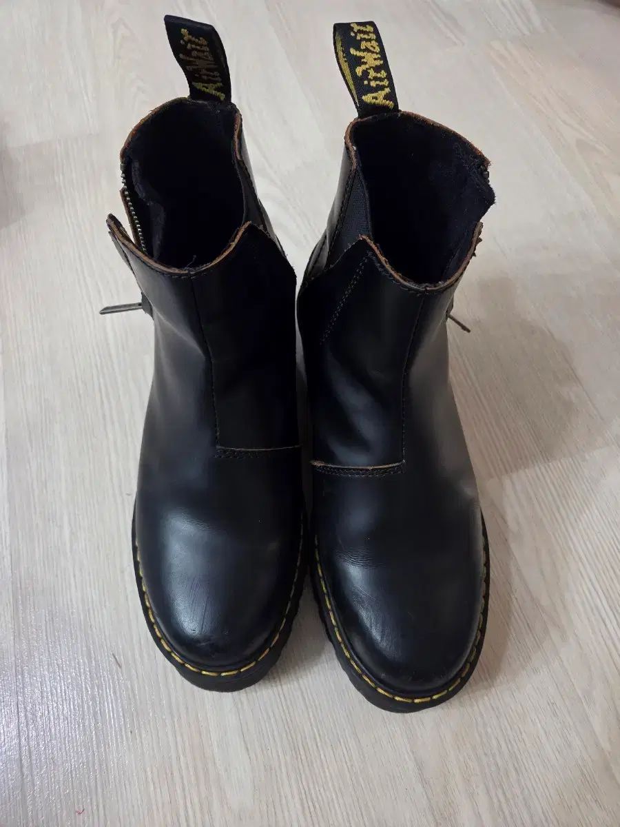 DR. MARTENS ドクターマーチン ブラック チェルシー ブーツ