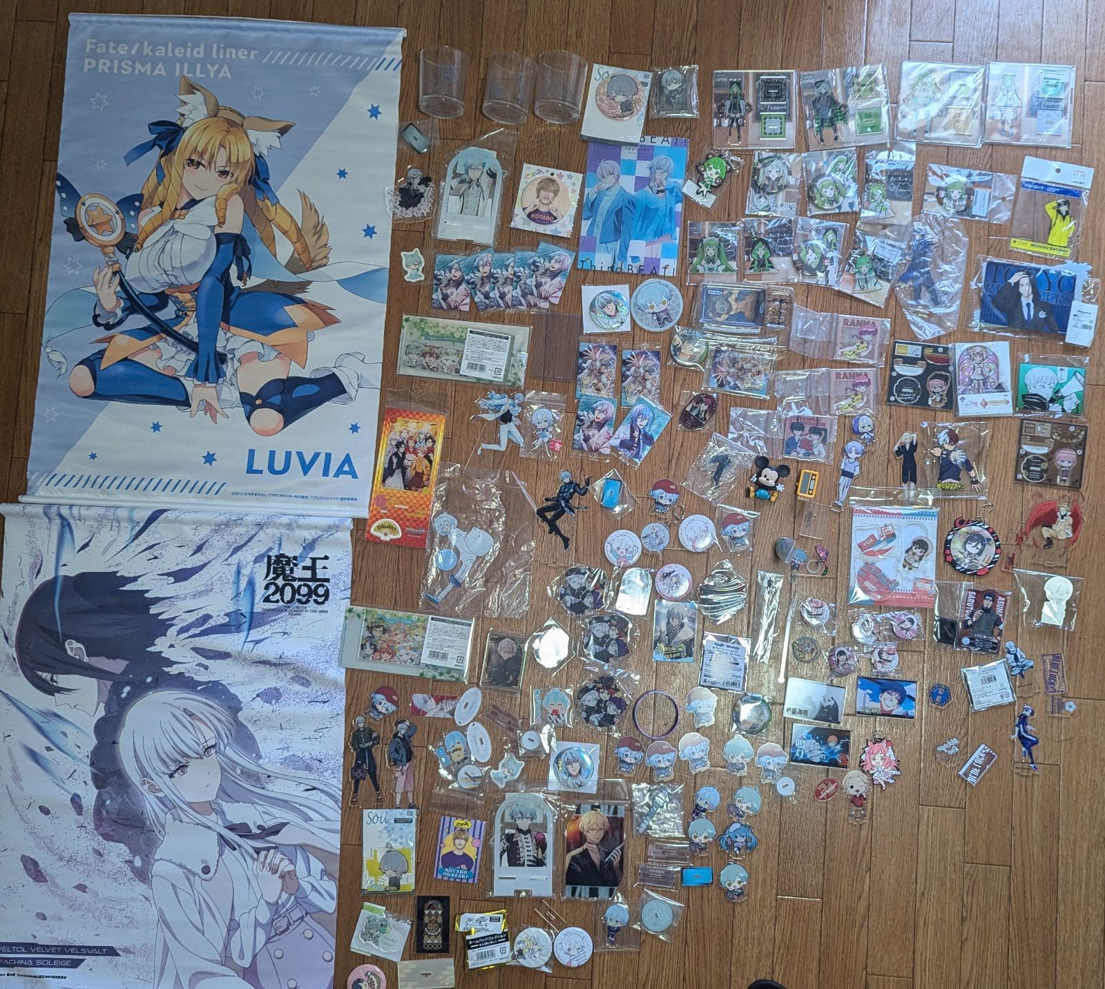 アニメ グッズ まとめ売り ① - メルカリ