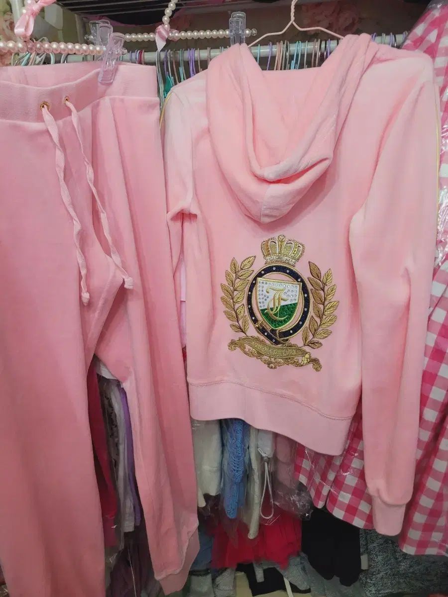 JUICY COUTURE ジューシークチュール ピンク ベルベット トレーナー セット