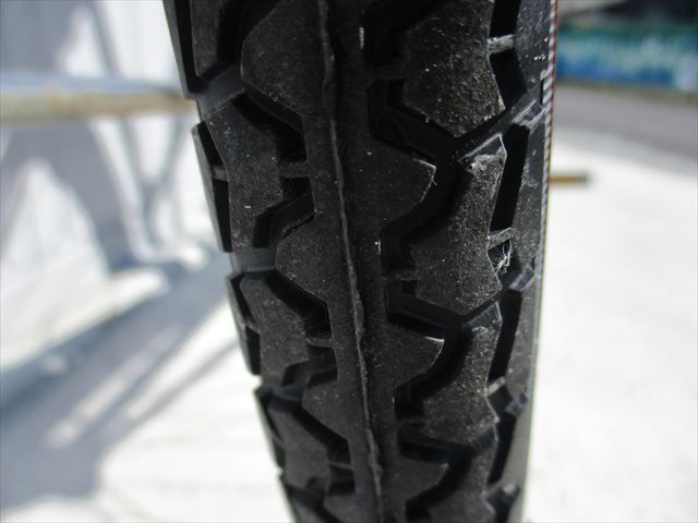F82★整備済み★完成車発送★中古シティ自転車【ブリヂストン LACROSSE 27インチ 軽快車 シルバー 】 F82★整備済み★完成車発送★中古シティ自転車【ブリヂストン LACROSSE 27インチ 軽快車 シルバー 】