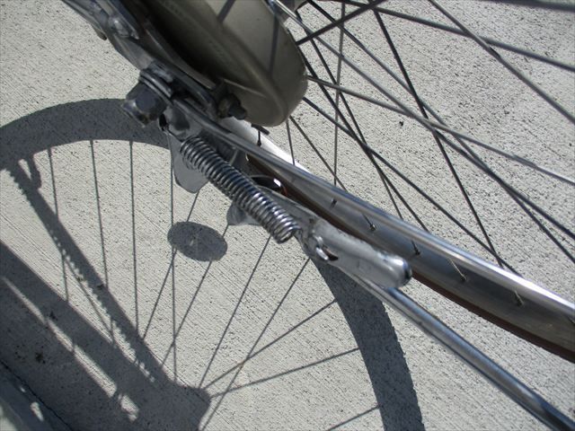 F82★整備済み★完成車発送★中古シティ自転車【ブリヂストン LACROSSE 27インチ 軽快車 シルバー 】 F82★整備済み★完成車発送★中古シティ自転車【ブリヂストン LACROSSE 27インチ 軽快車 シルバー 】