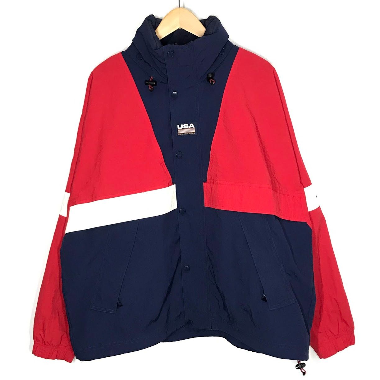 【倉吉店】 中古 NIKE | ナイキ ナイロンジャケット Swoosh Stripe Jacket CD6374-657 ネイビー×レッド サイズ：L 【95】 倉吉店】 中古 NIKE | ナイキ ナイロンジャケット Swoosh Stripe