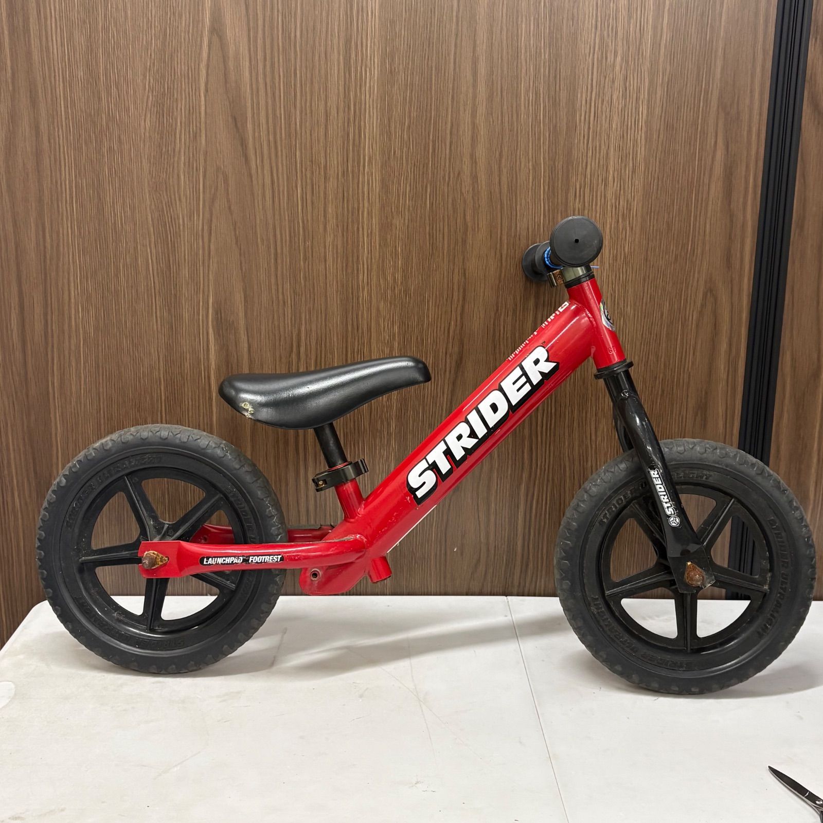 STRIDER バランスバイク レッド ストライダー 12インチ 赤 スポーツ