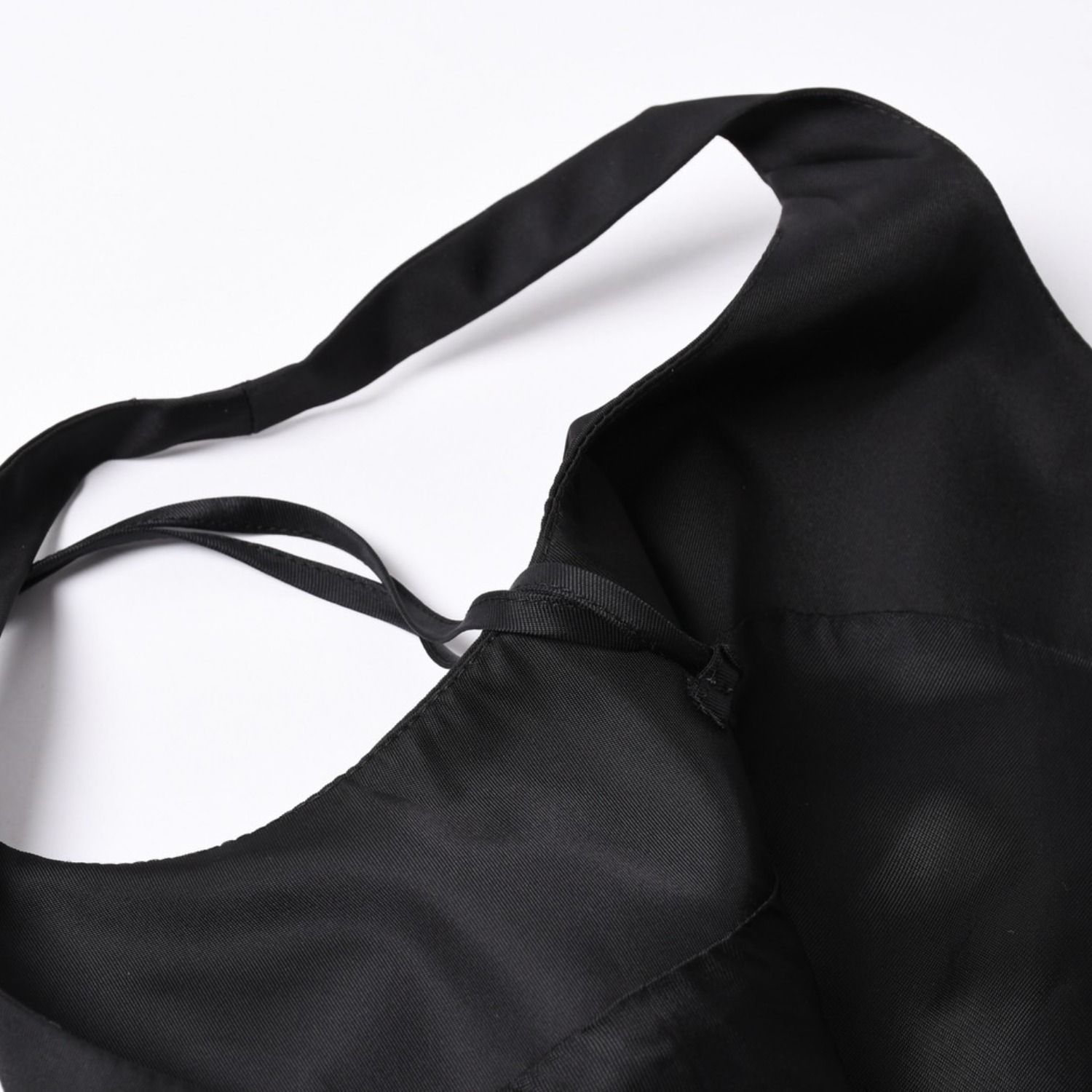 極美品 PRADA プラダ Re-nylon ポーチ付き ノースリーブワンピーストライアングルロゴ メタル ポーチ ノースリーブ Aラインシルエット 中古 4a001964