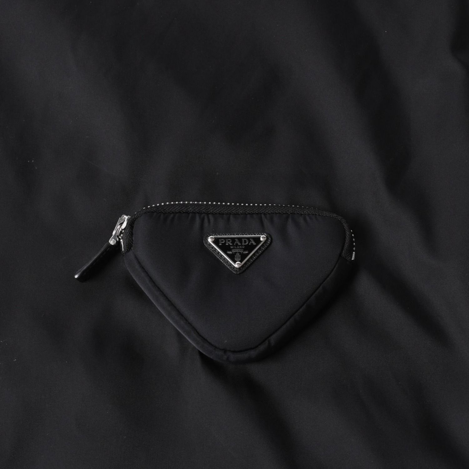 極美品 PRADA プラダ Re-nylon ポーチ付き ノースリーブワンピーストライアングルロゴ メタル ポーチ ノースリーブ Aラインシルエット 中古 4a001964