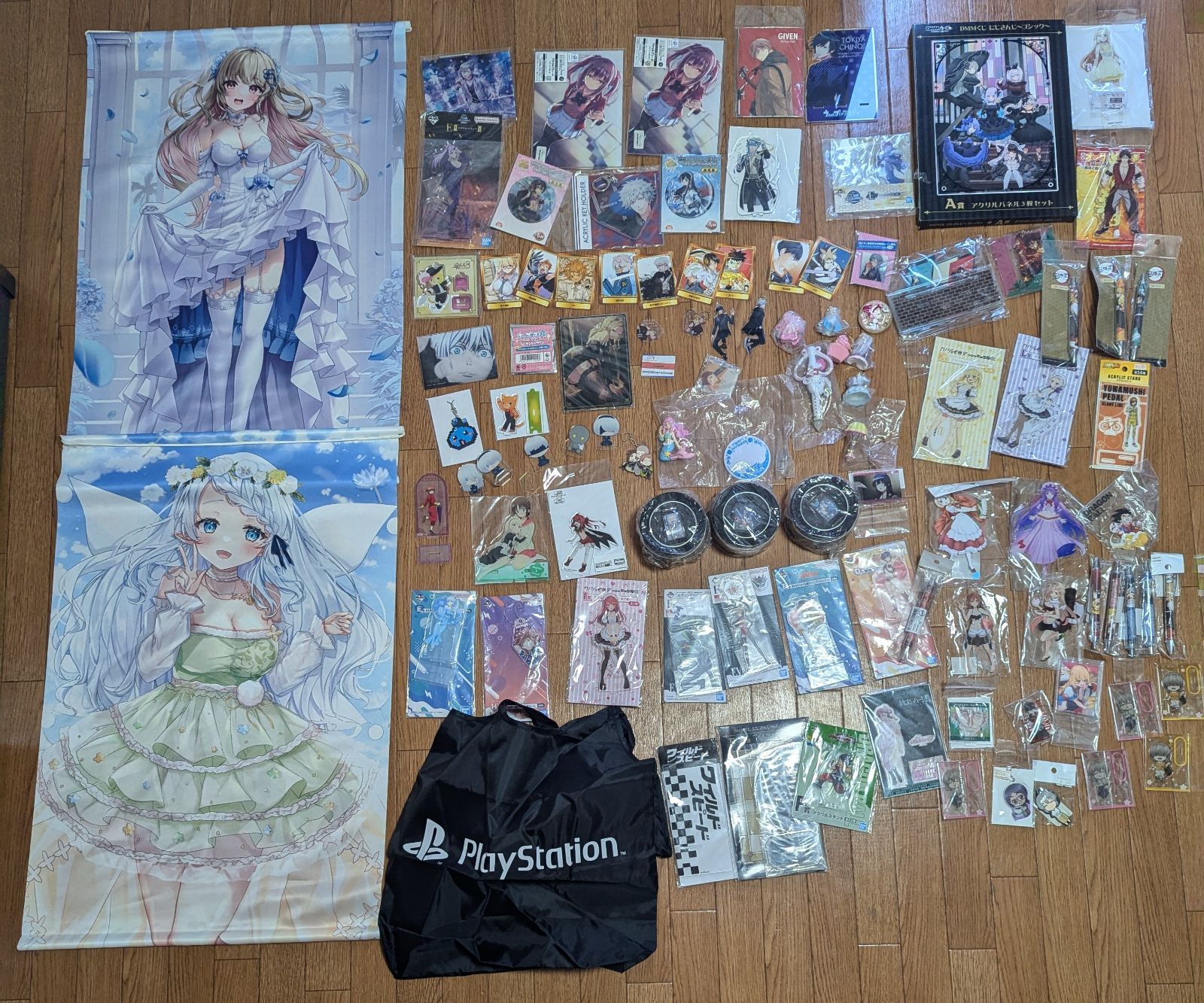 アニメ グッズ まとめ売り ① - メルカリ