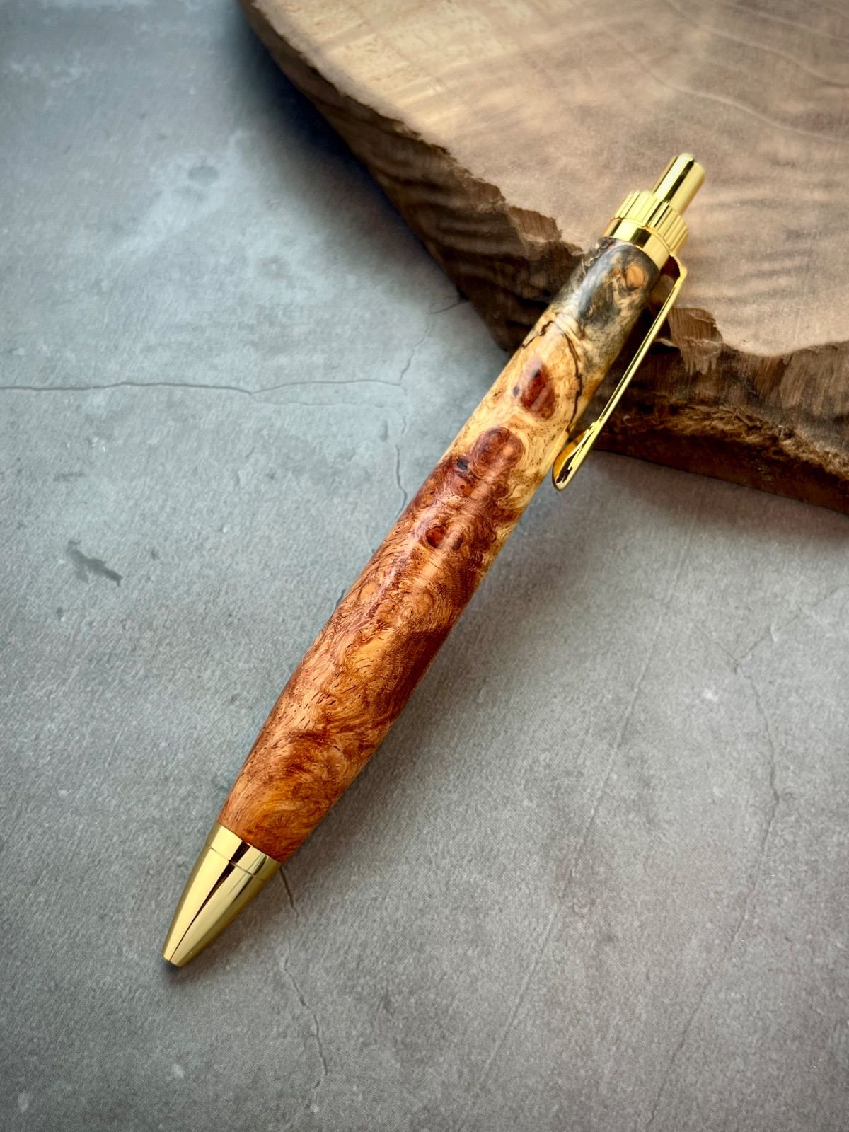 自然の抽象画】花梨トリコロール —— スポルテッドがもたらした奇跡の変