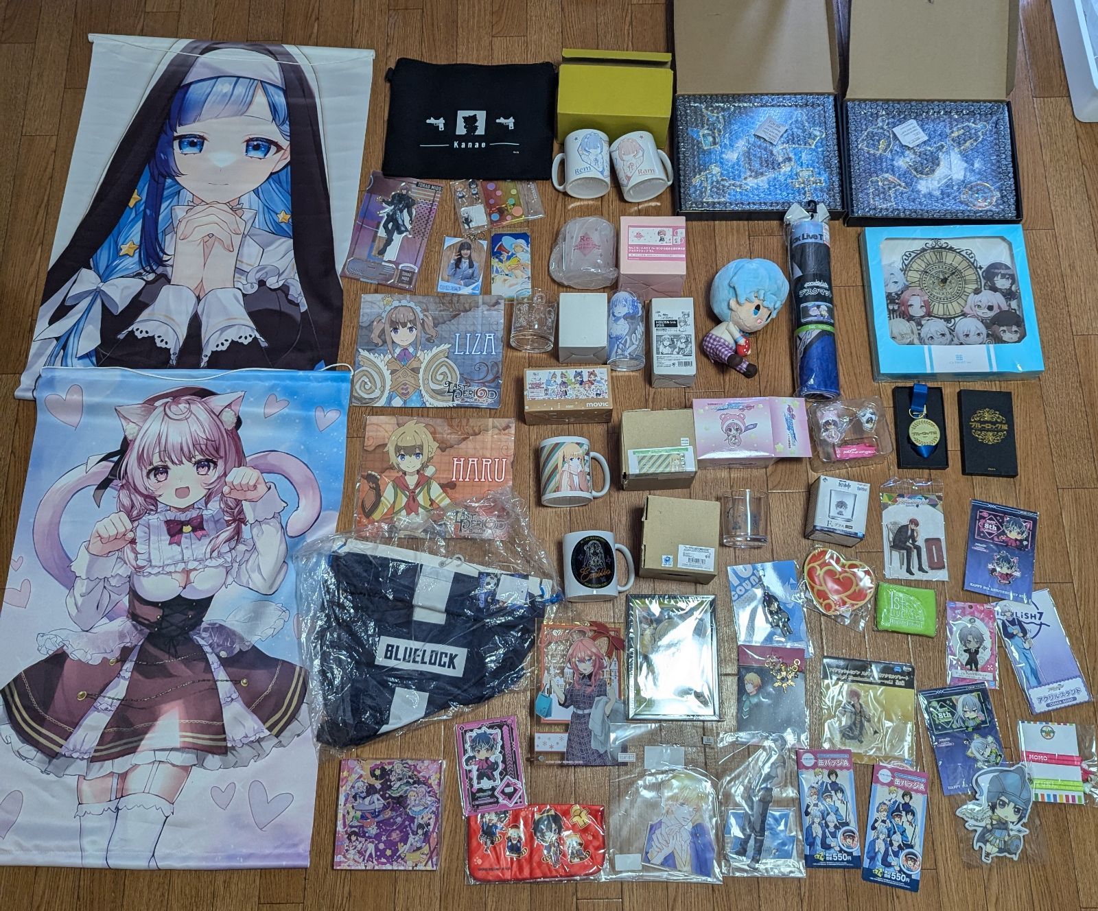 アニメ グッズ まとめ売り ① - メルカリ