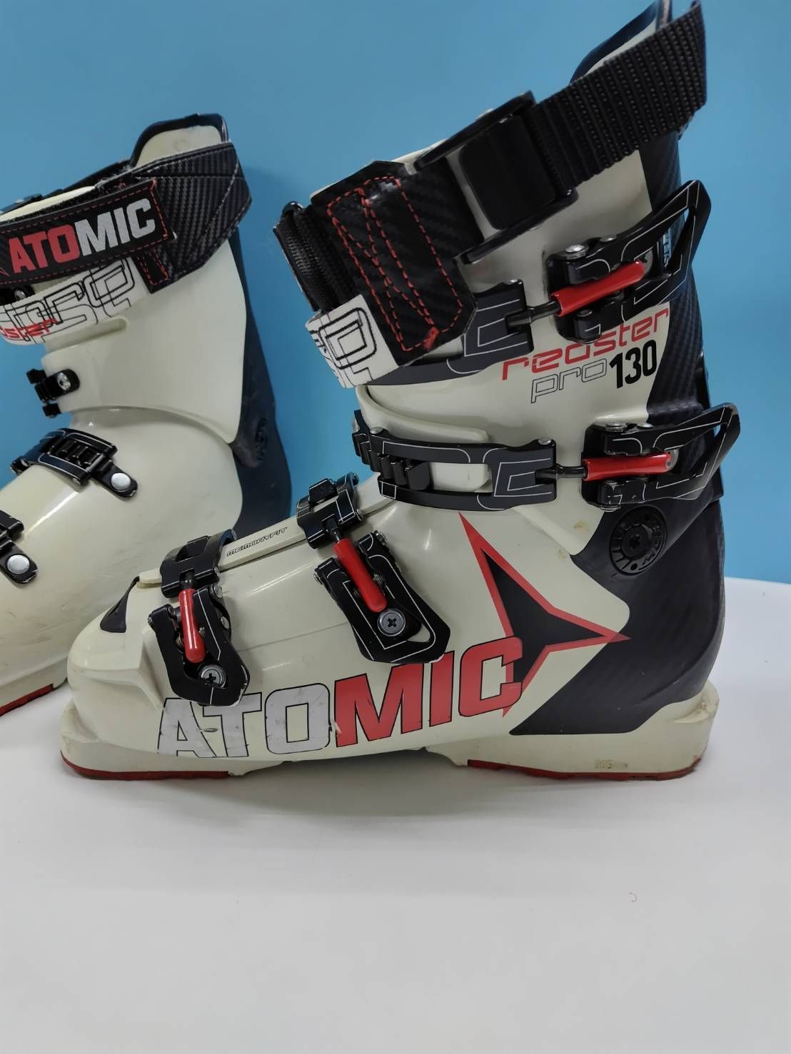 ATOMIC REDSTER PRO 130 スキーブーツ/26-26.5cm - メルカリ