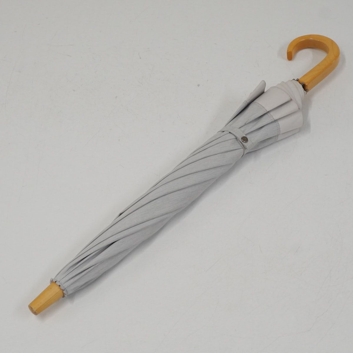 サンバリア100 完全遮光日傘 USED美品 Sサイズ コンビ moku グレー UV