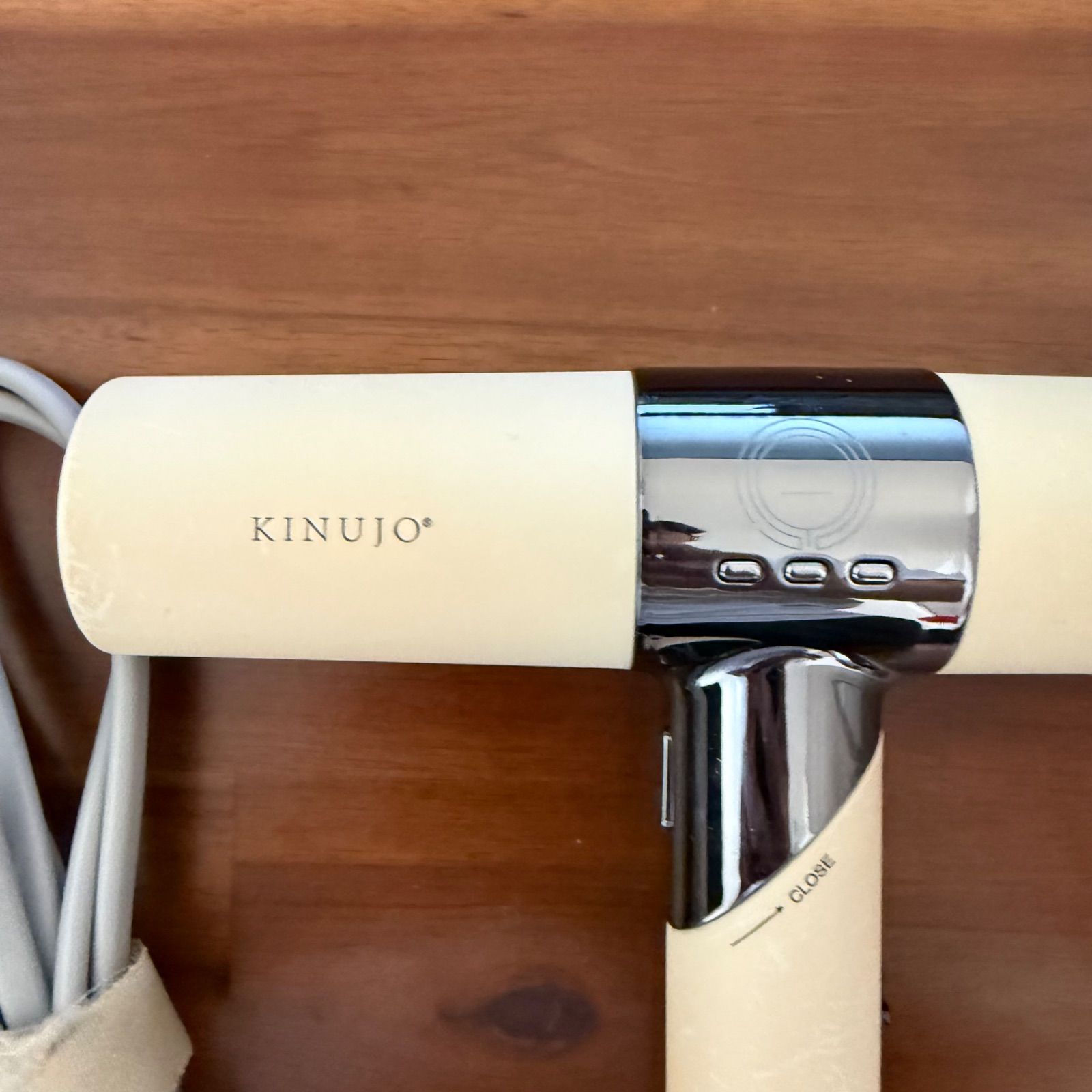 値下げ可能！】KINUJOヘアドライヤー KH001 絹女 KINUJO Hair Dryer 
