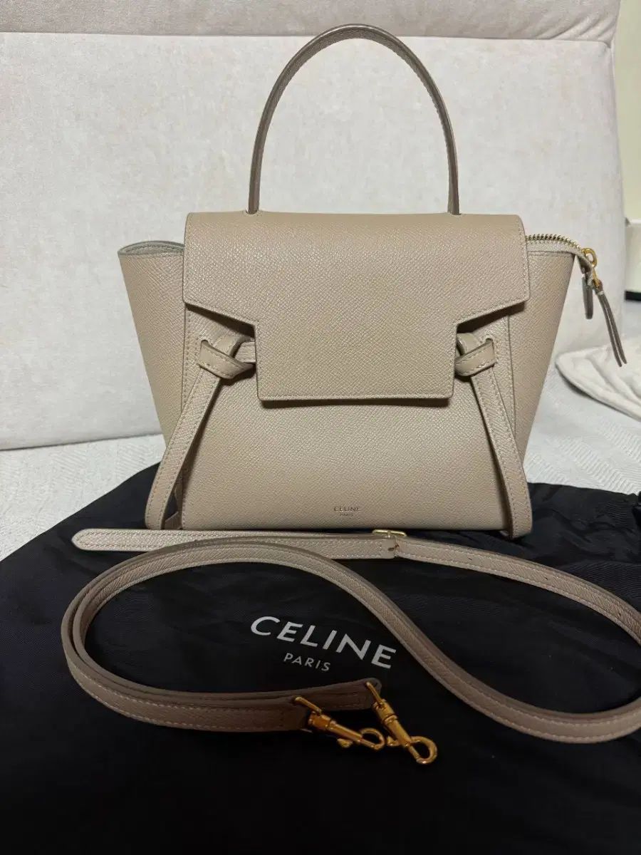 Celine セリーヌ ベルトバッグ ナノ ライト トープ 正規品