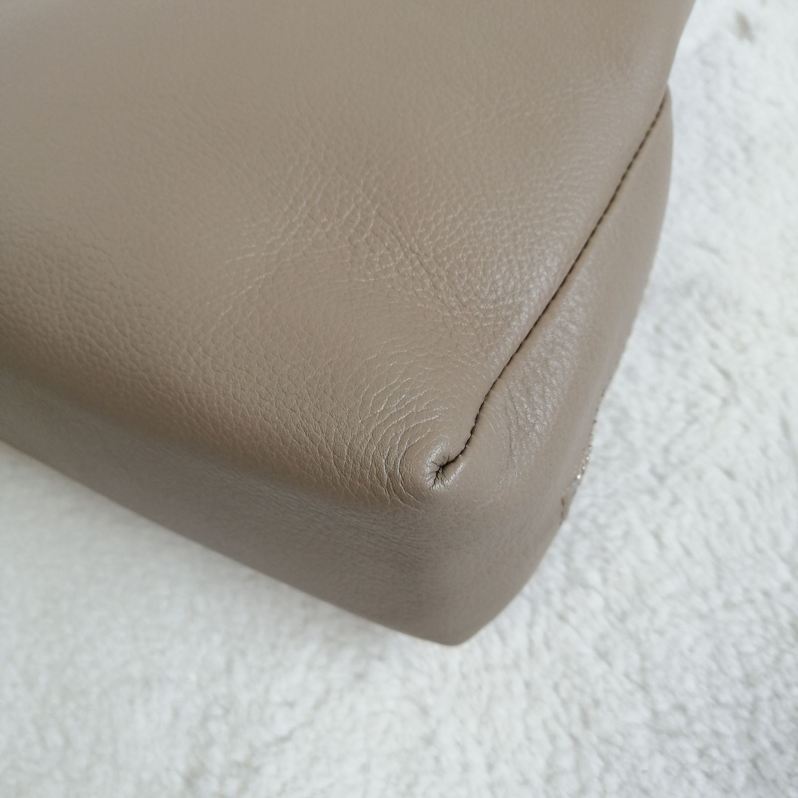 美品☆マザーハウス ショルダーバッグ ソラM ベージュ ポシェット 
