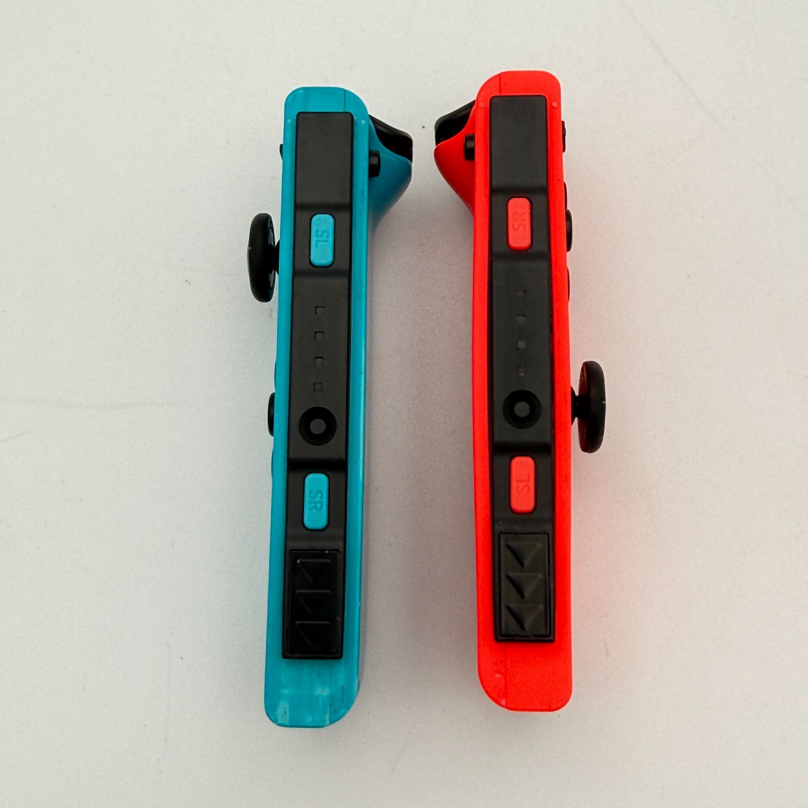 中古・箱、ドック相違】Nintendo Switch 本体 Joy-Con(L)ネオン 中古・箱、ドック相違】Nintendo Switch 本体 Joy-Con(L)ネオン