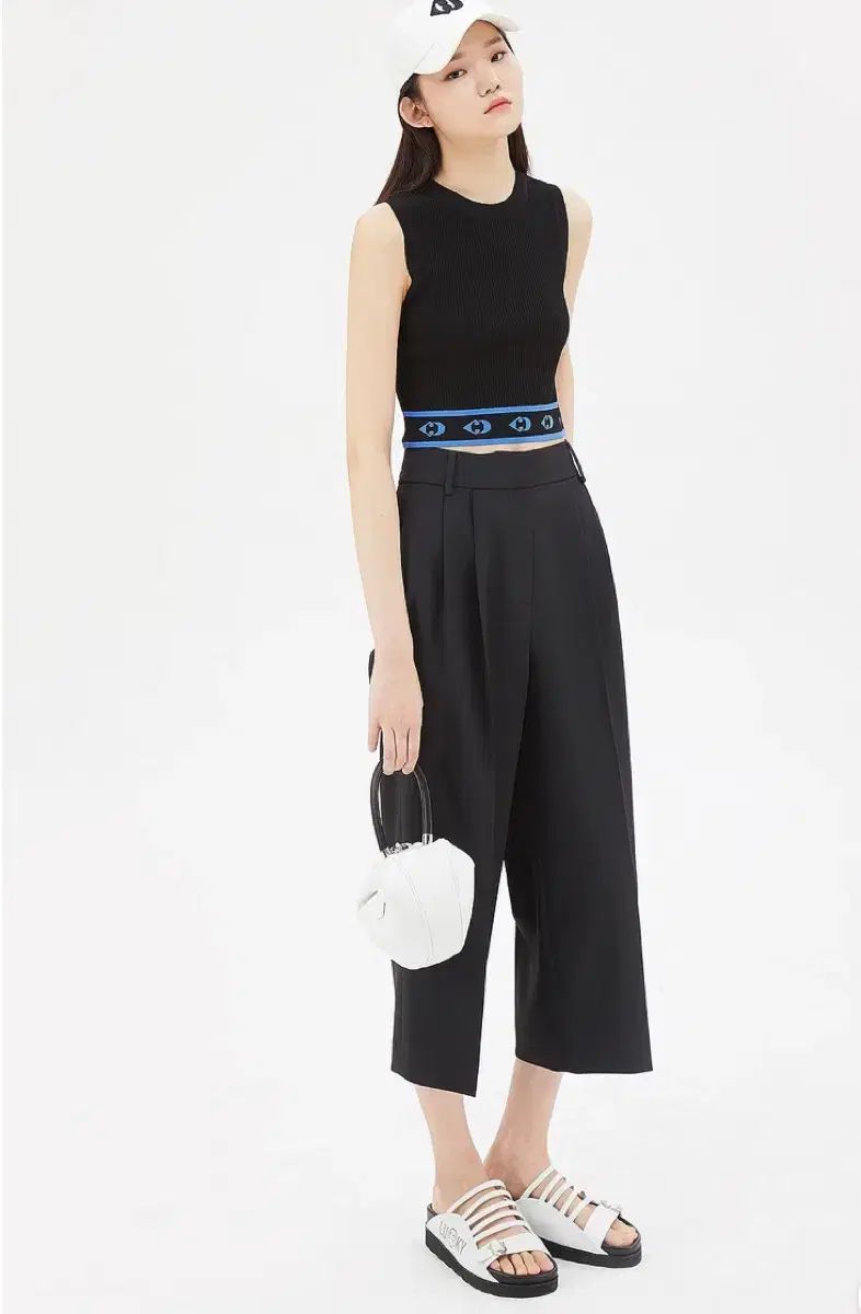 ラッキーシュエトゥ ワイドタックパンツ 22SS (ベージュ)