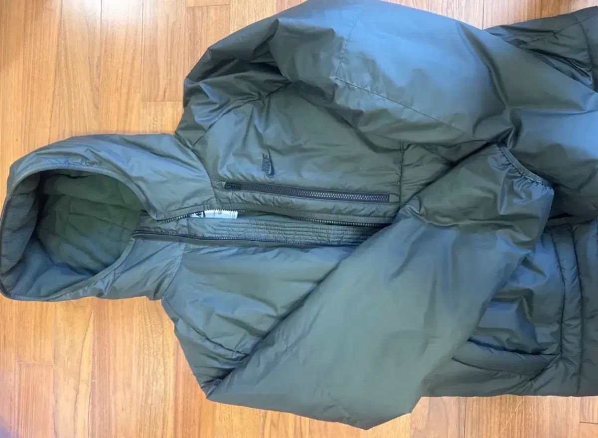 NIKE サーマフィット 軽量 ダウン M