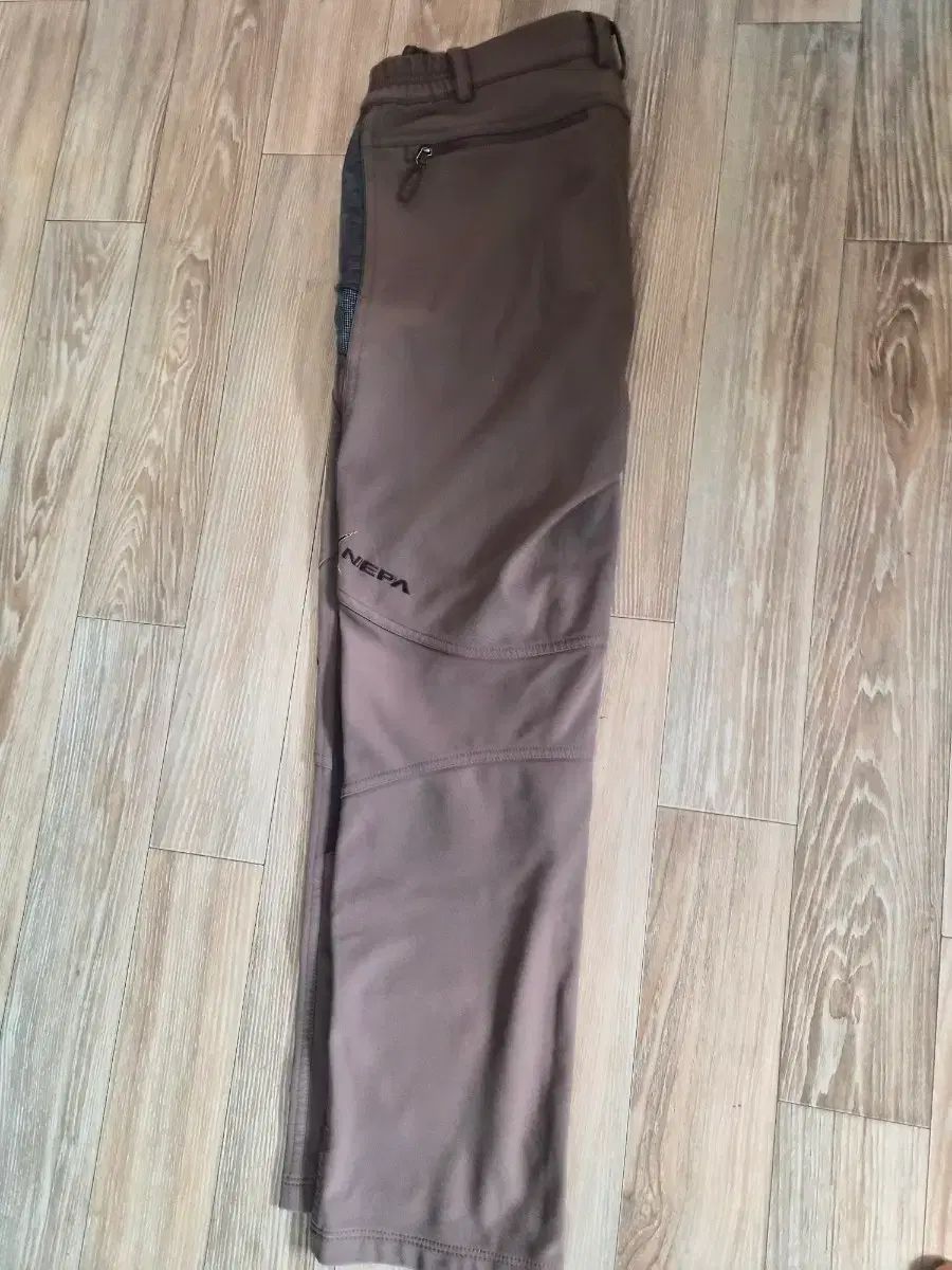 ネパクライミングパンツ
