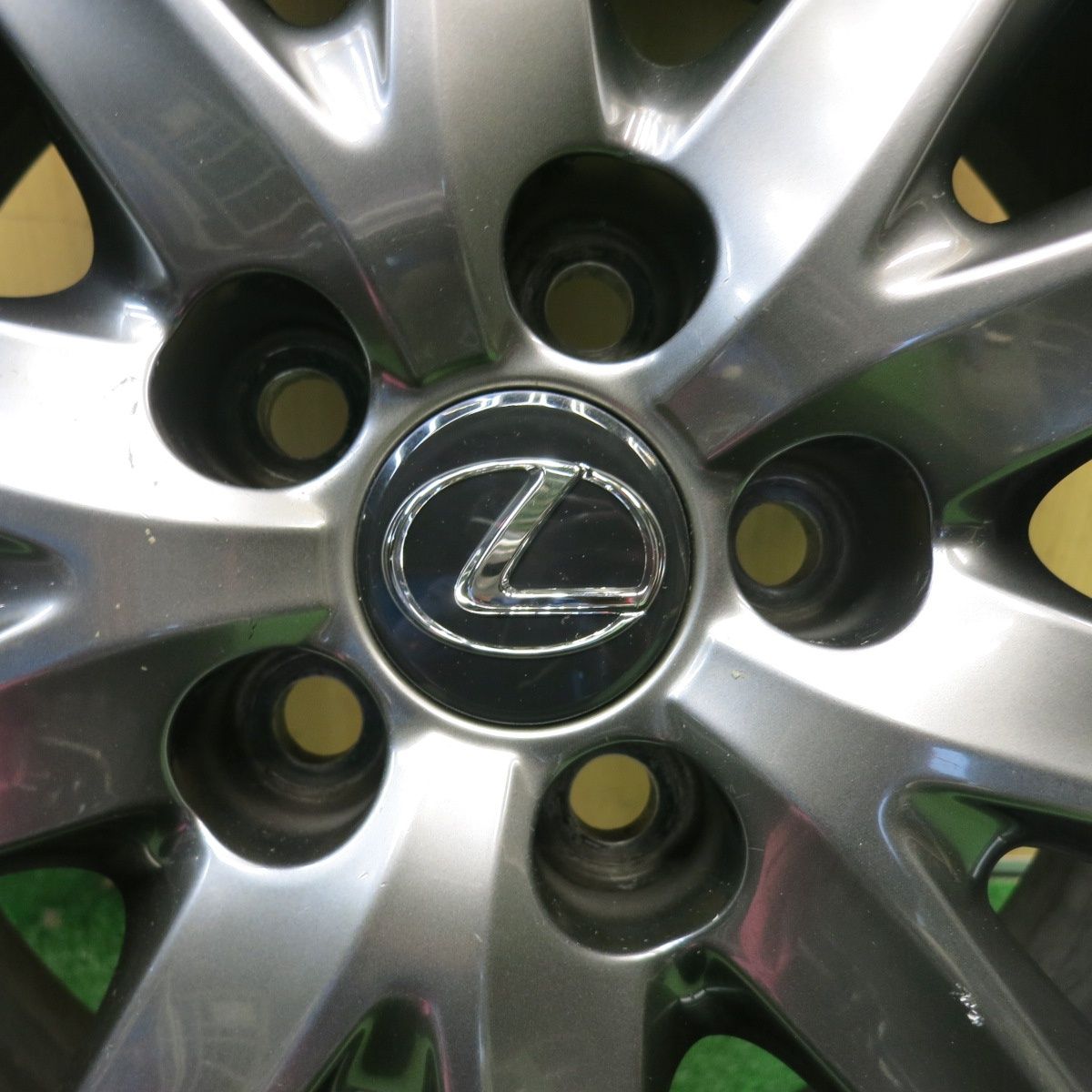 センサー付き☆レクサス GS Fスポーツ 純正 235/40R19 265/35R19 