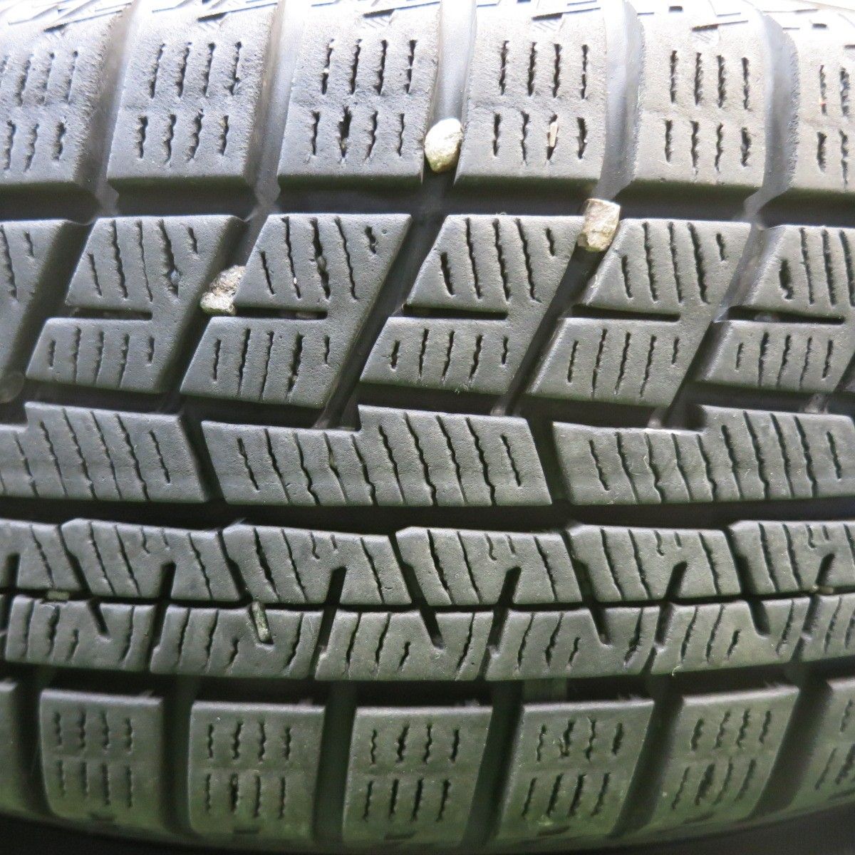 バリ溝！23年！8.5分☆スタッドレス 155/65R14 ヨコハマ アイスガード 
