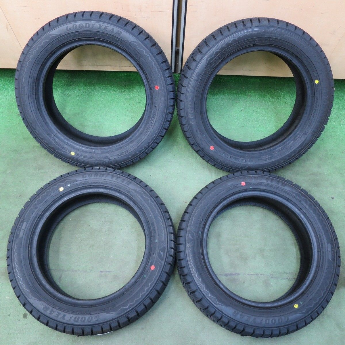 未使用！26年☆スタッドレス 155/65R14 グッドイヤー アイスナビ8 