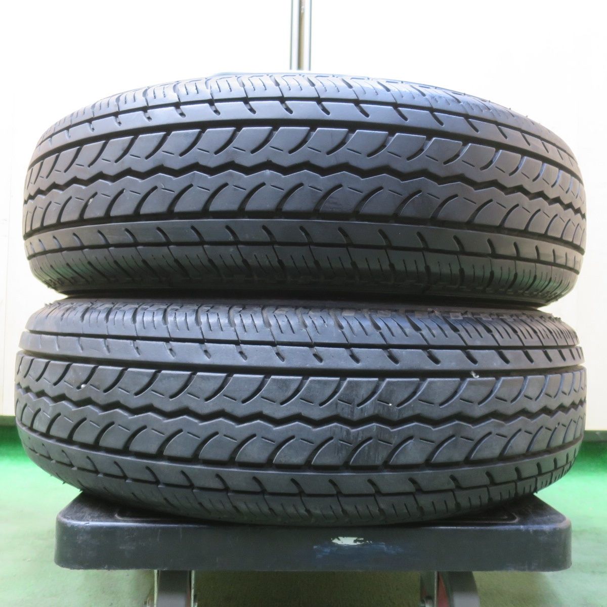 バリ溝！9.5分！2本☆195/80R15 107/105L ヨコハマ JOB RY52 タイヤ 15 