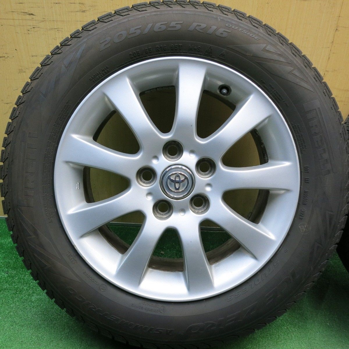 中古 4本セット】 トヨタ ウィンダム 30系 純正 アルミホイール 16 中古 4本セット】 トヨタ ウィンダム 30系 純正 アルミホイール 16