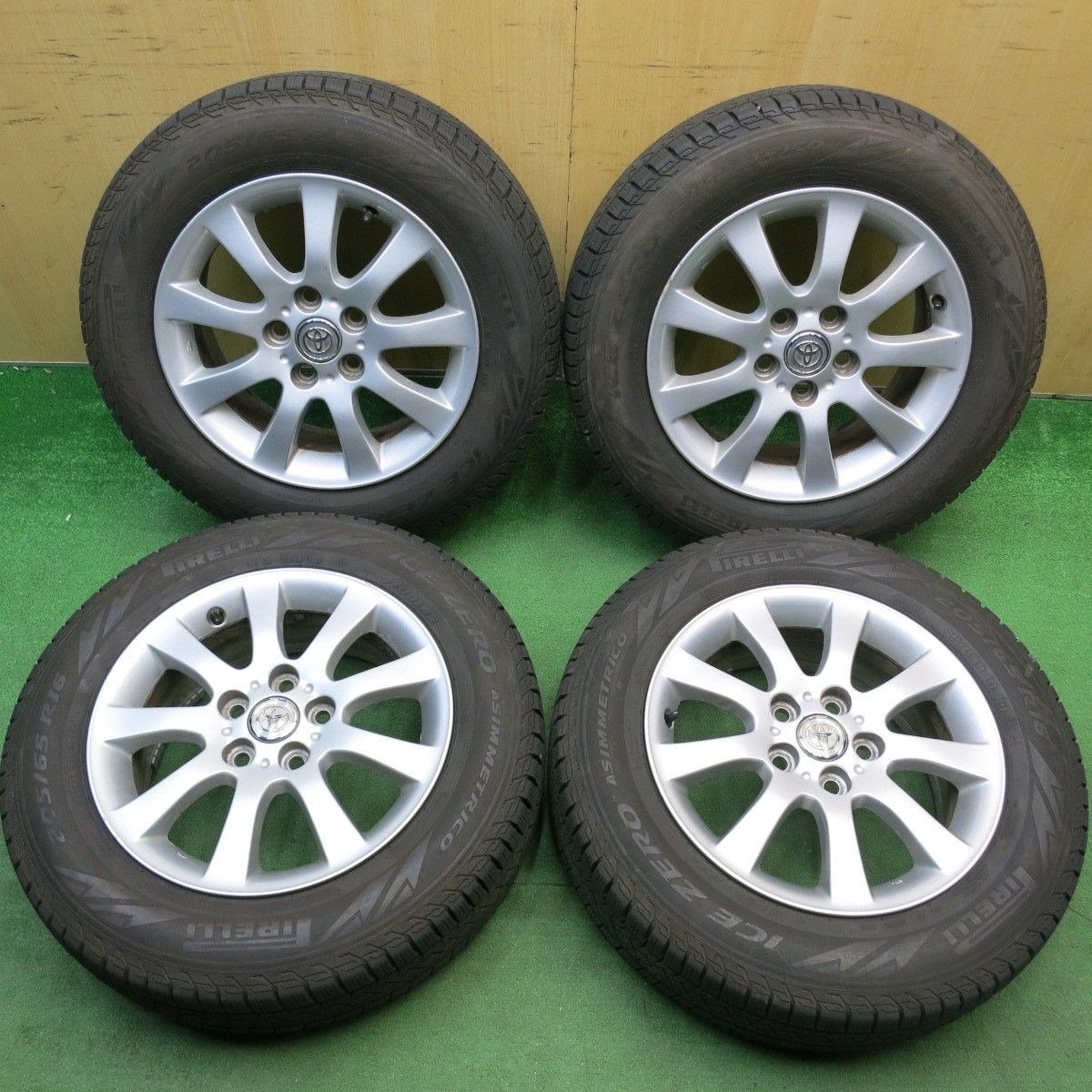 バリ溝！23年！9分★トヨタ 30系 ウィンダム 純正 205/65R16 スタッドレス ピレリ アイスゼロ アシンメトリコ 16インチ PCD114.3/5H★6050203HAス