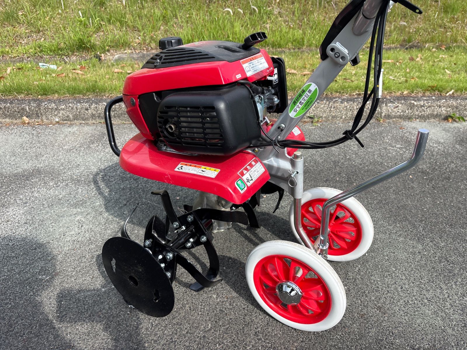 HONDA ホンダ 現行F220 こまめ 完全整備品‼️ 移動車輪付き かなり綺麗です‼️送料込み‼️イエロー培土機付き‼️管理番号 3073993 HONDA ホンダ 現行F220 こまめ 完全整備品‼️ 移動車輪付き かなり綺麗です‼️送料込み‼️イエロー培土機付き‼️管理番号 3073993