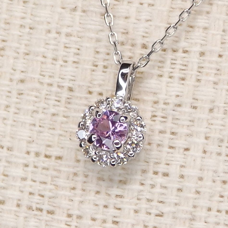 ピンクサファイア ネックレス チェーン付 Z5361 0.13ct Pt ラウンド 丸 ソーティング付き ピンクサファイア ネックレス チェーン付 Z5361 0.13ct Pt ラウンド 丸 ソーティング付き