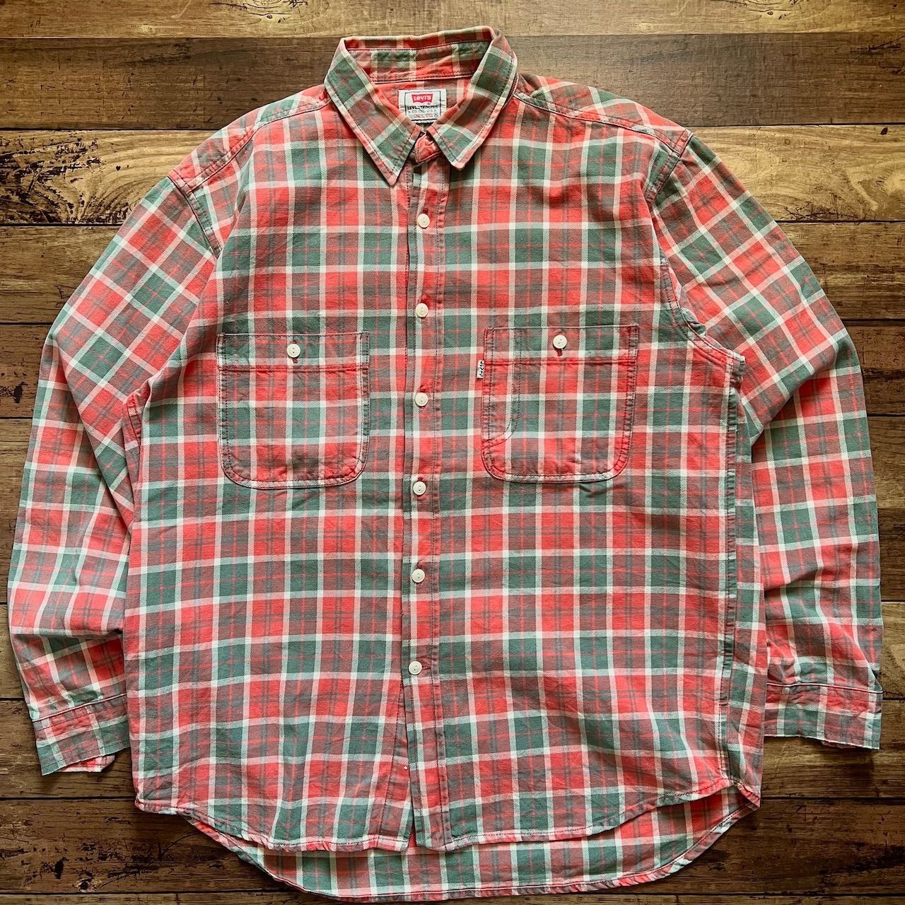 90's Levi's plaid cotton shirt
