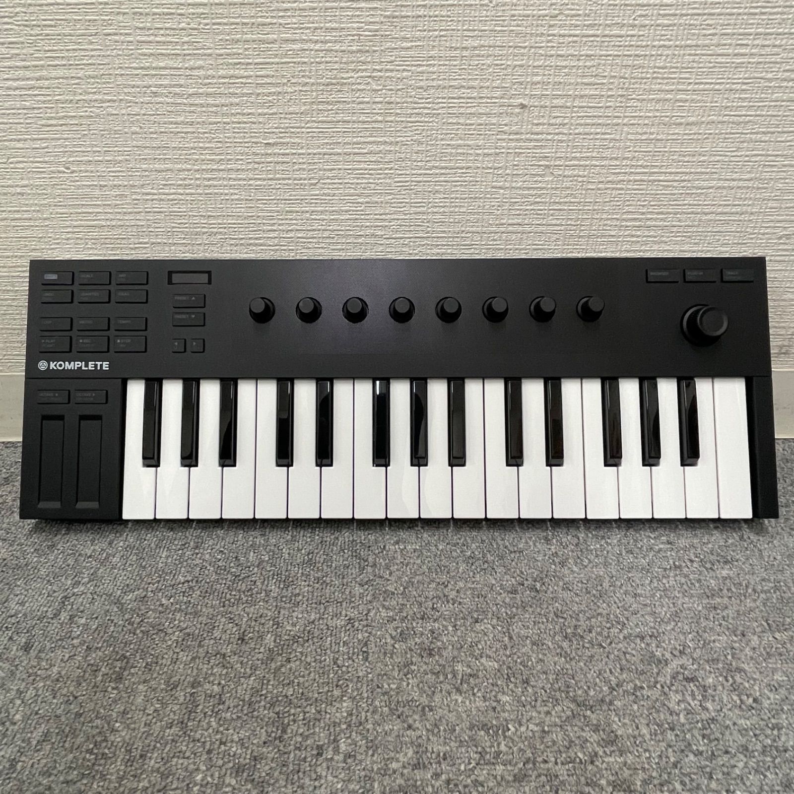 KOMPLETE KONTROL NATIVE Instruments INSTRUMENTS Native M32 人気 