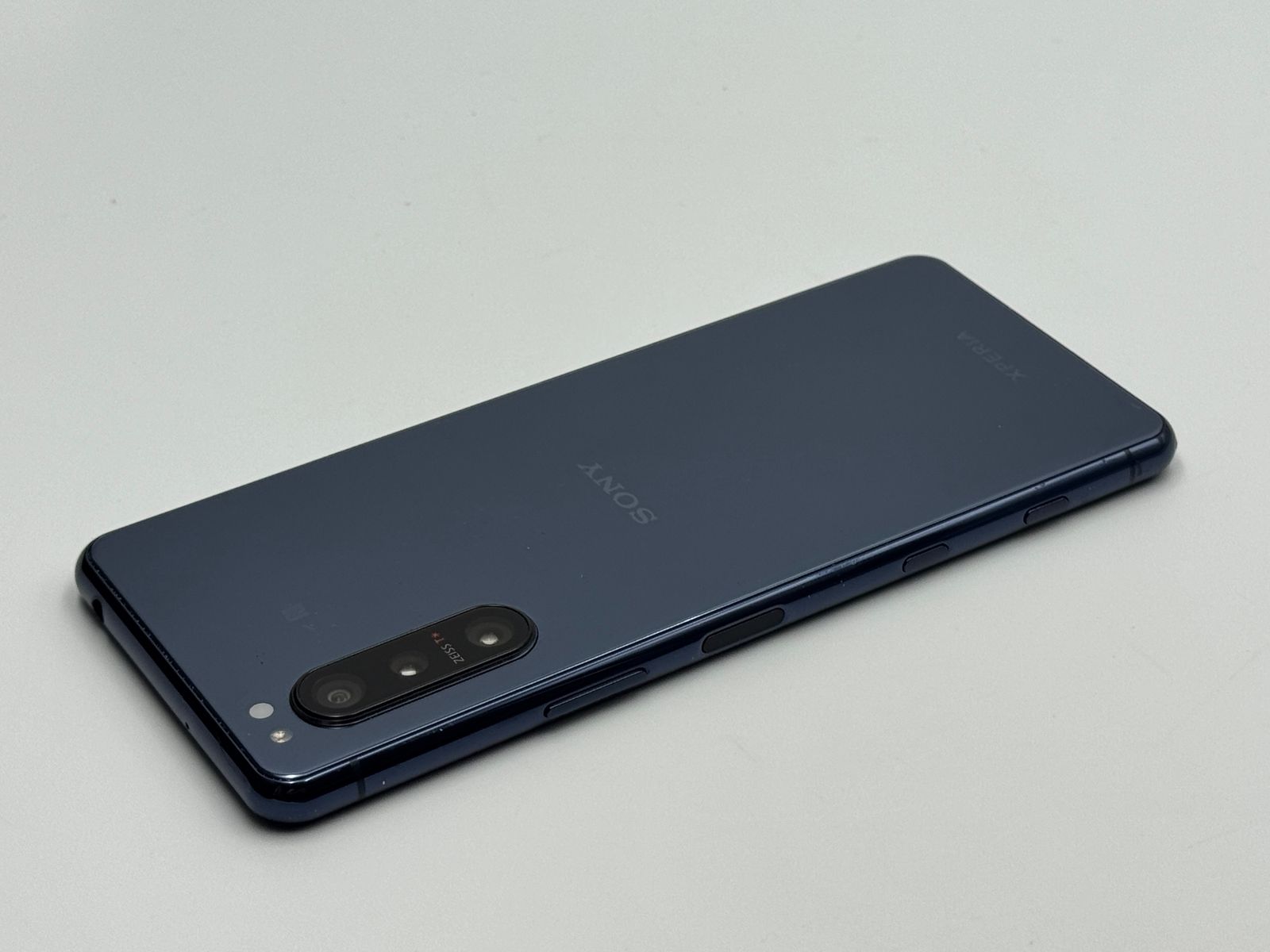 【訳あり】Xperia 5 II A002SO ブルー SIMフリー 白ロム