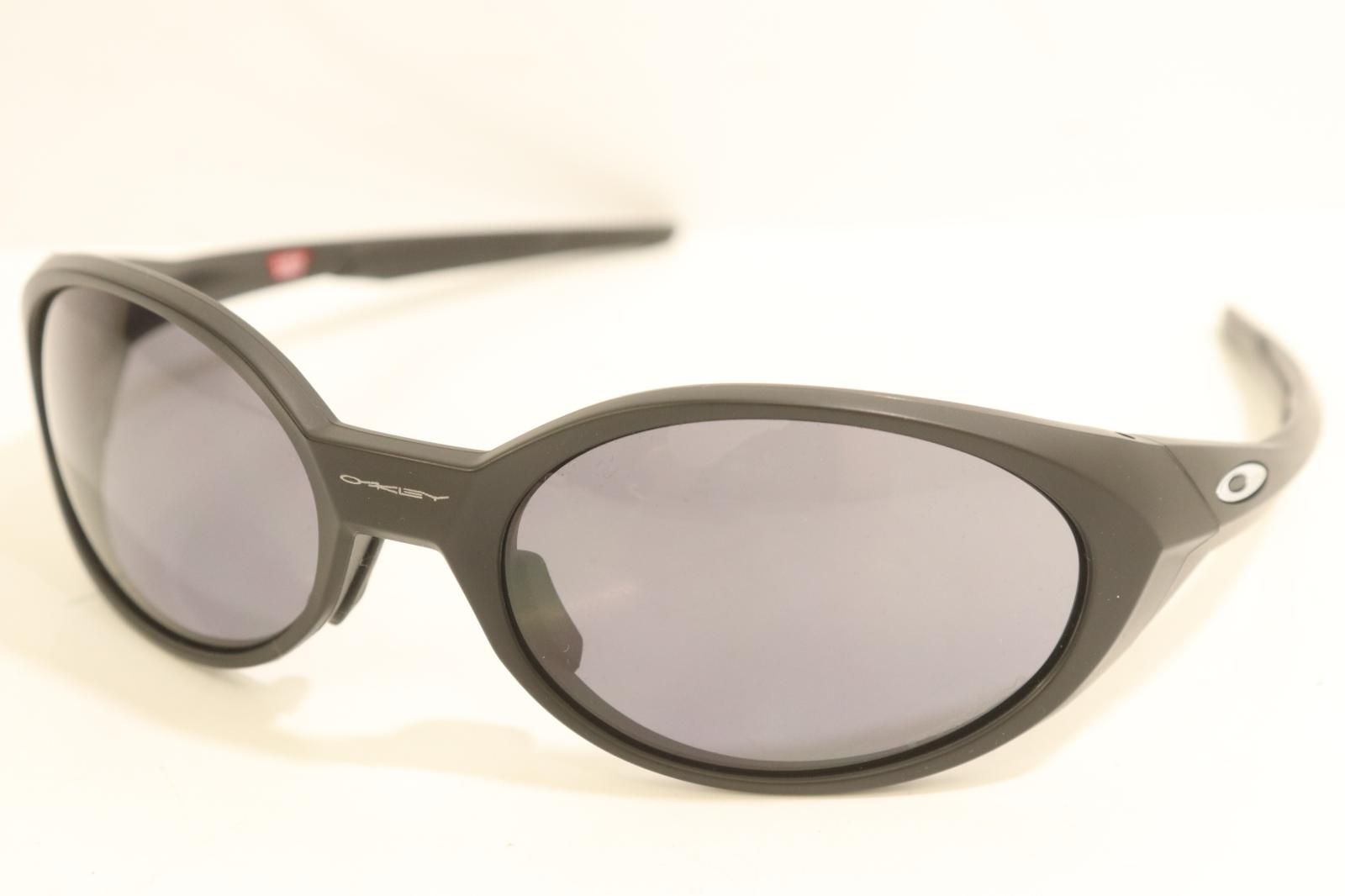 【中古】 OAKLEY メンズサングラス -- EYEJACKET REDUX OAKLEY -- 黒 ブラック ロゴ OO9438-0158