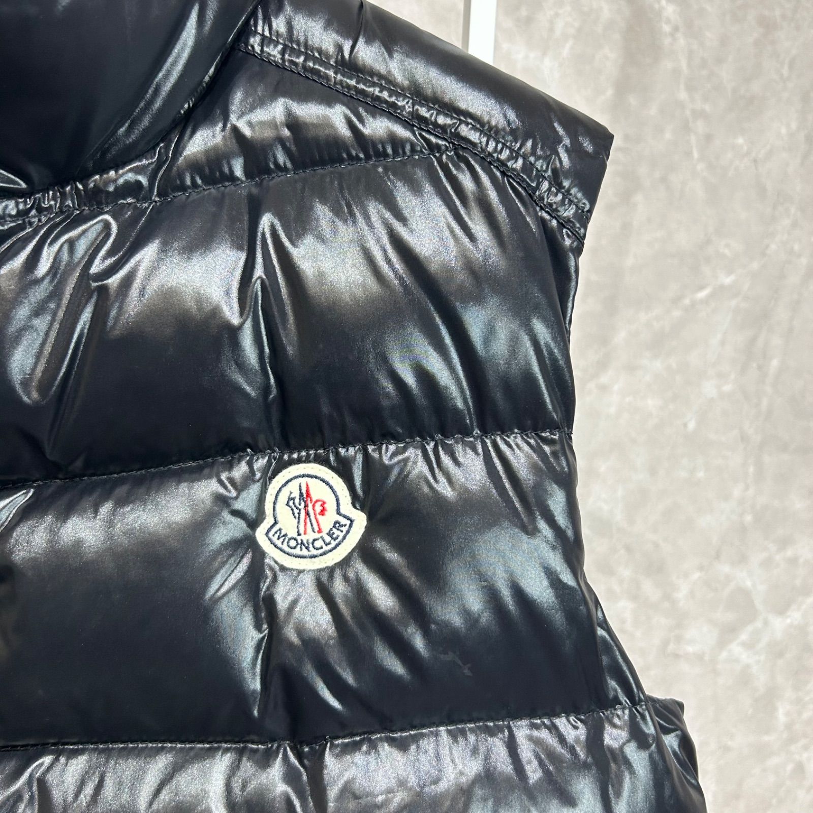 MONCLER モンクレール ダウンベスト ブラックTIBジレ2 - メルカリ