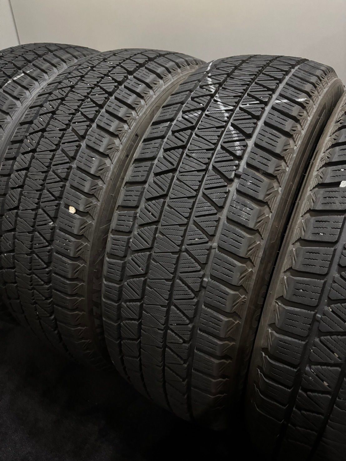 ★225/55R19 BRIDGESTONE/DM-V3 23年製 スタッドレス 4本 ブリヂストン ブリザック クラウン ハリアー NX (南9-M159)