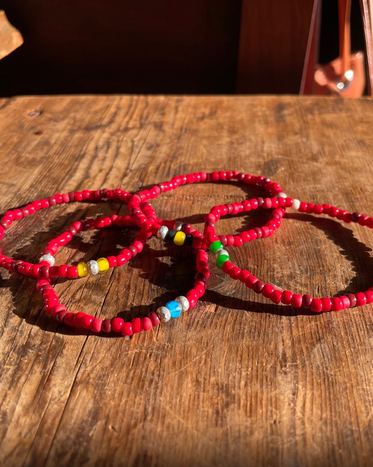GAW ハンドメイド ブレスレット ヴィンテージビーズリメイク 赤×青 ホワイトハーツ ガラスビーズ Reborn Beads Bracelet Blue