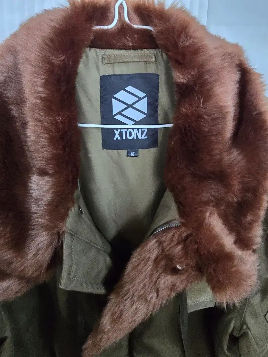 XTONZ ファー KARA マウンテンパーカー