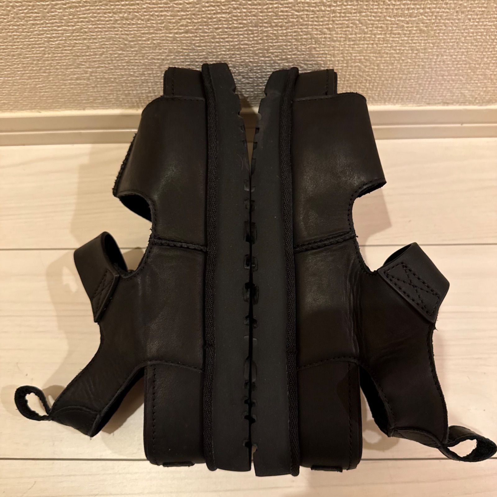 クーポンあり！】UGG Goldenstar Hi BLACK アグ ゴールデンスターハイ