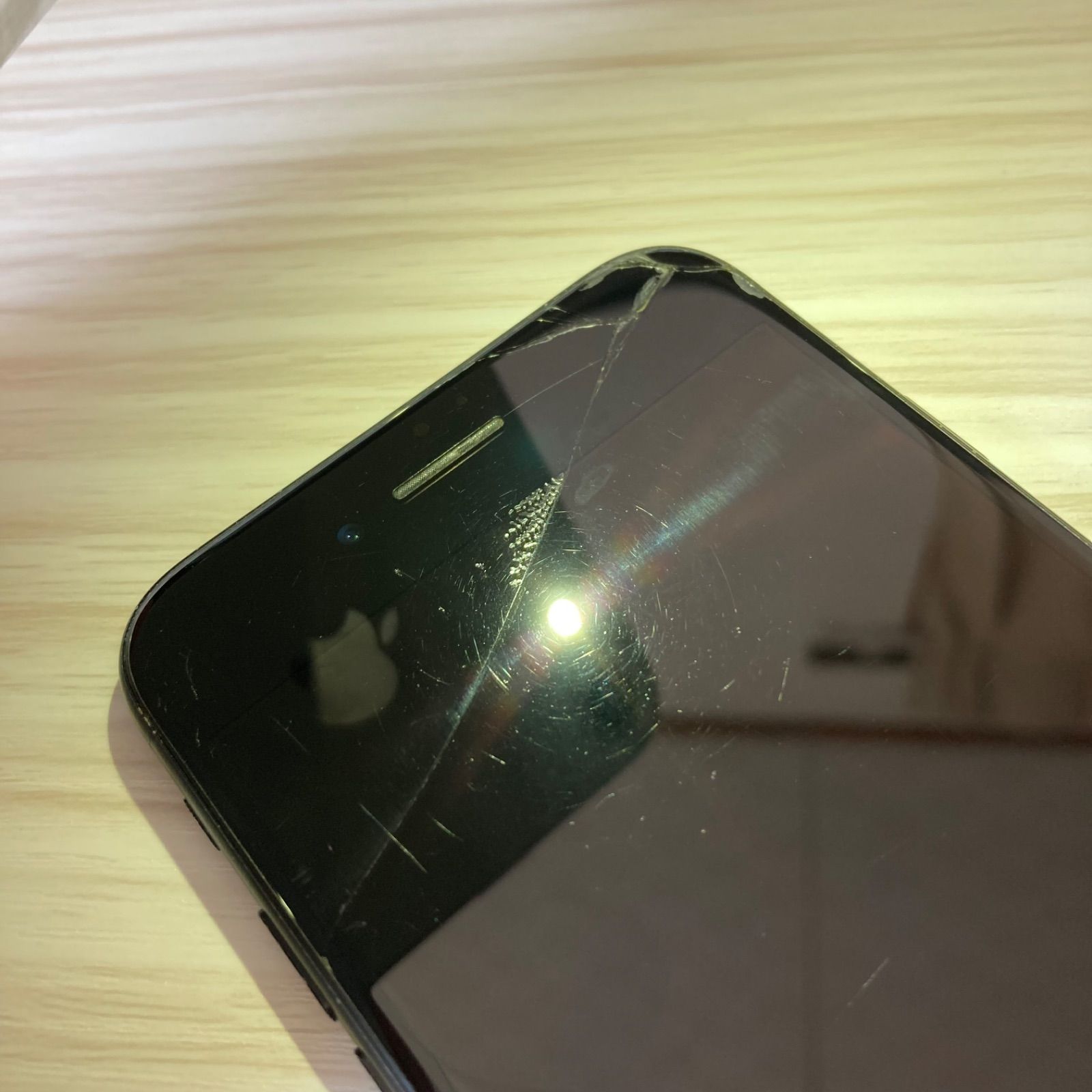 iPhone7 32GB BLACK バッテリー93% SIMフリー - メルカリ